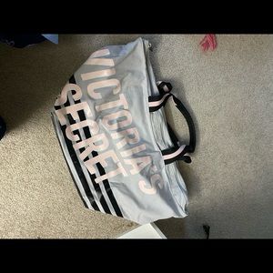 VICTORIA’s SECREt BAG